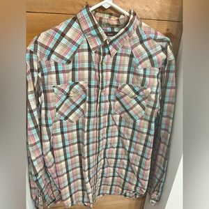 Unique western style pearl snap shirt